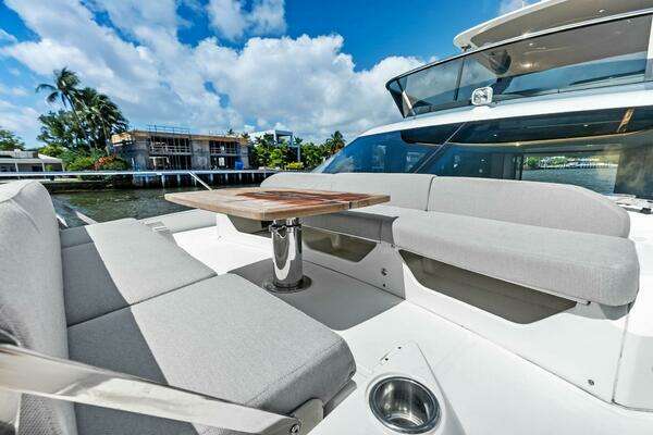 Absolute 52 Fly Yacht For Sale
