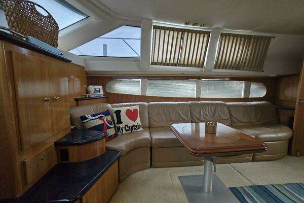 Carver 444 Cockpit Motor Yacht Yacht For Sale