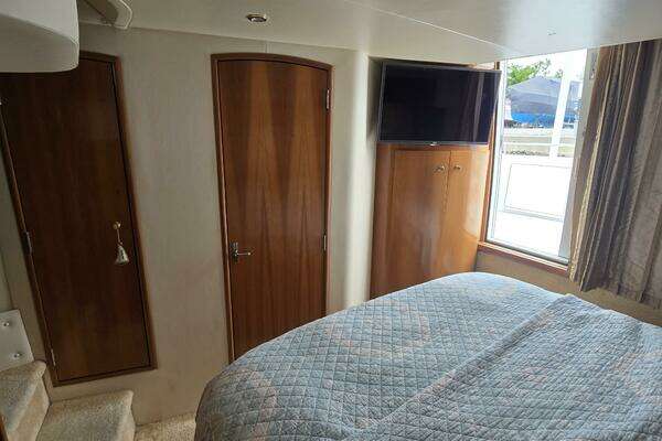 Carver 444 Cockpit Motor Yacht Yacht For Sale