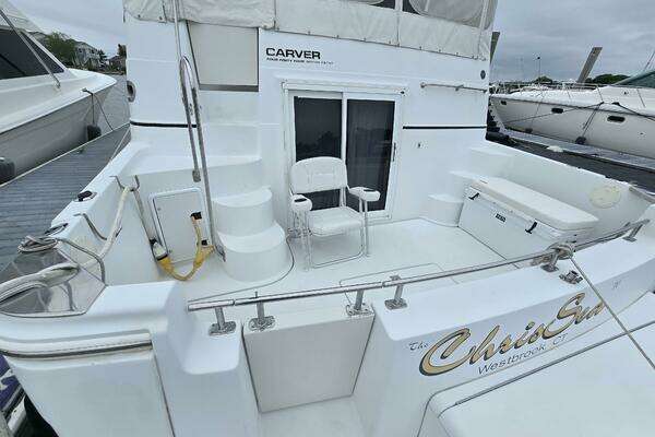 Carver 444 Cockpit Motor Yacht Yacht For Sale