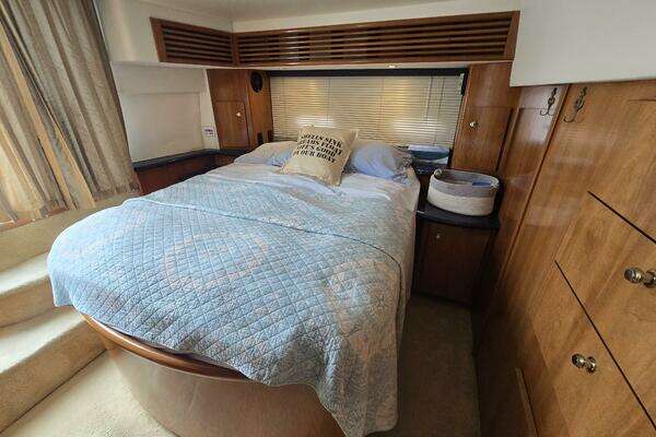 Carver 444 Cockpit Motor Yacht Yacht For Sale