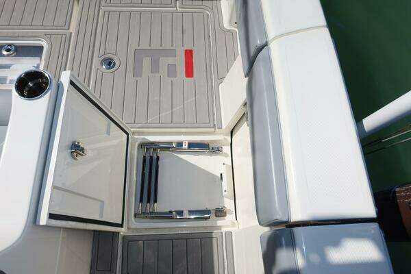 SeaVee  Yacht For Sale