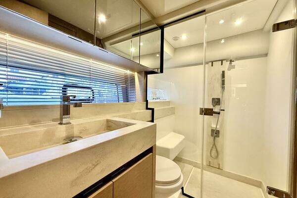 Prestige 590 Flybridge Yacht For Sale