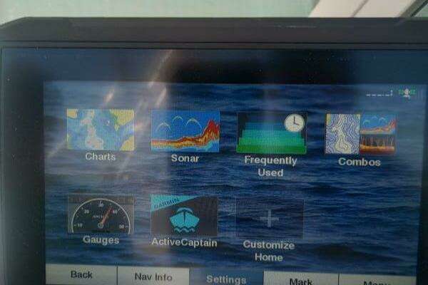 Photo of the 1999 Mako 