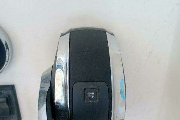 Photo of the 1999 Mako 