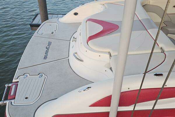 Photo of the 2008 Bryant 233