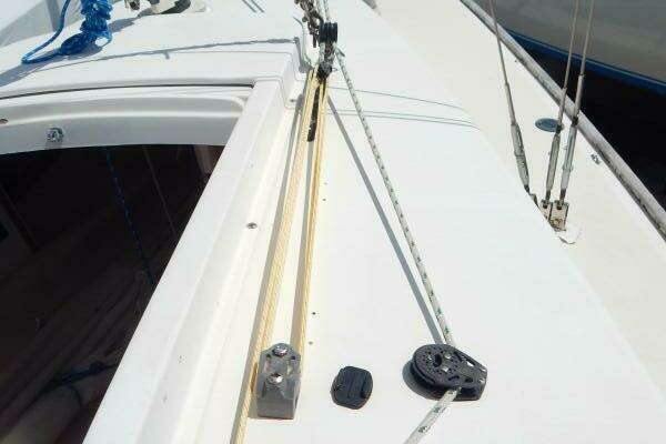 Photo of the 2008 e Sailing Yachts E33 "Skeedaddle"