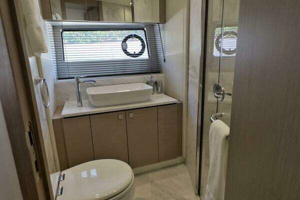 Sunseeker 74 Sport Yacht Yacht For Sale