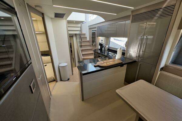 Sunseeker 74 Sport Yacht Yacht For Sale