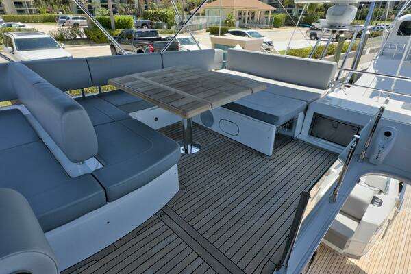 Sunseeker 74 Sport Yacht Yacht For Sale