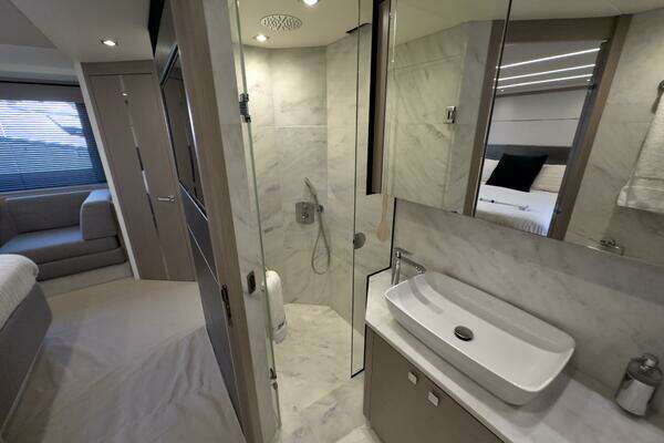 Sunseeker 74 Sport Yacht Yacht For Sale