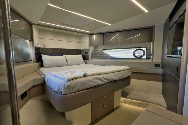 Sunseeker 74 Sport Yacht Yacht For Sale