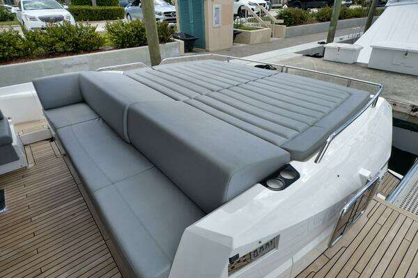 Sunseeker 74 Sport Yacht Yacht For Sale