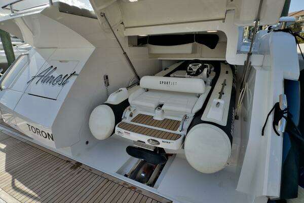 Sunseeker 74 Sport Yacht Yacht For Sale