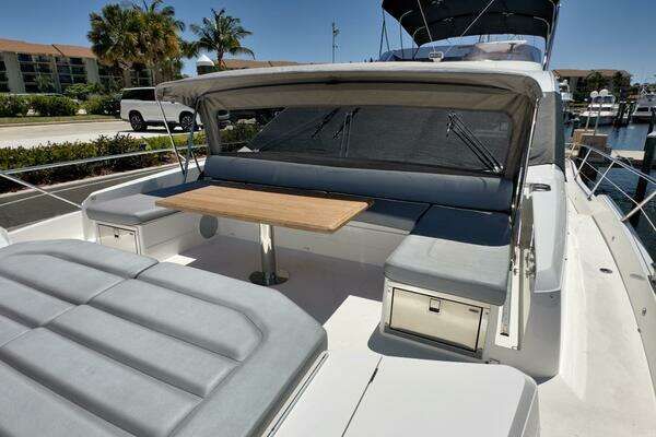 Sunseeker 74 Sport Yacht Yacht For Sale