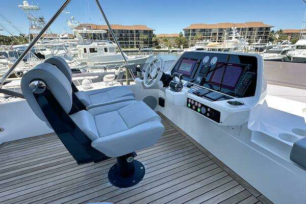 Sunseeker 74 Sport Yacht Yacht For Sale