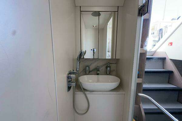 Sunseeker 74 Sport Yacht Yacht For Sale