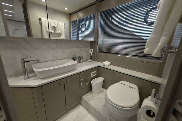 Sunseeker 74 Sport Yacht Yacht For Sale