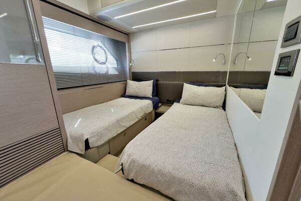 Sunseeker 74 Sport Yacht Yacht For Sale