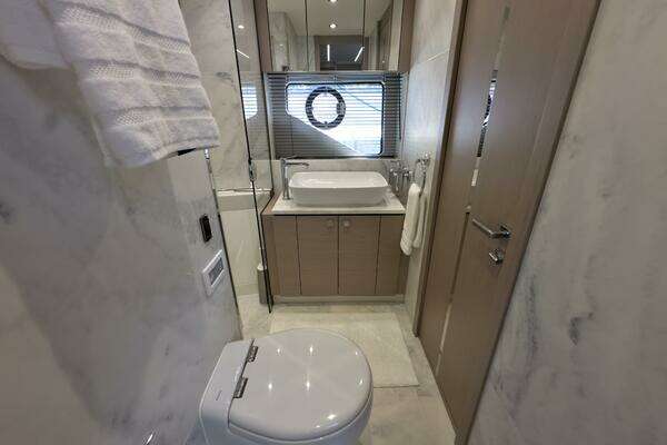 Sunseeker 74 Sport Yacht Yacht For Sale