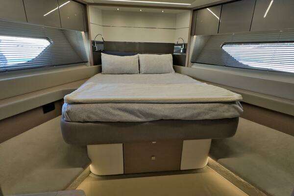 Sunseeker 74 Sport Yacht Yacht For Sale