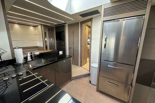 Sunseeker 74 Sport Yacht Yacht For Sale