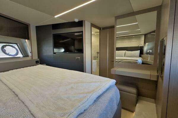 Sunseeker 74 Sport Yacht Yacht For Sale