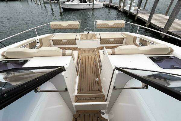 Aquila 36 Yacht For Sale
