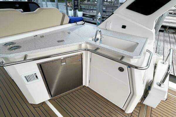 Aquila 36 Yacht For Sale