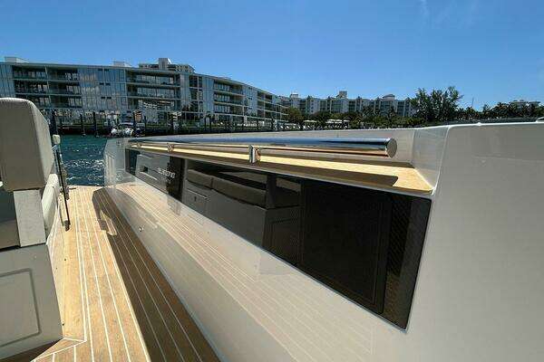 De Antonio 36 Yacht For Sale