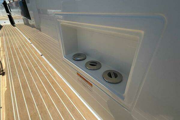 De Antonio 36 Yacht For Sale