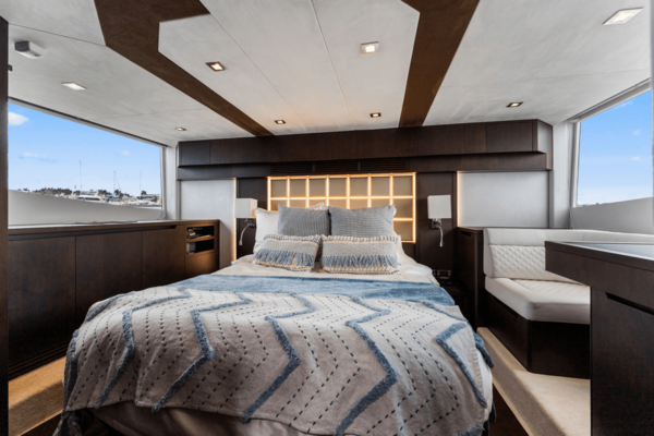 Galeon 500 FLY Yacht For Sale