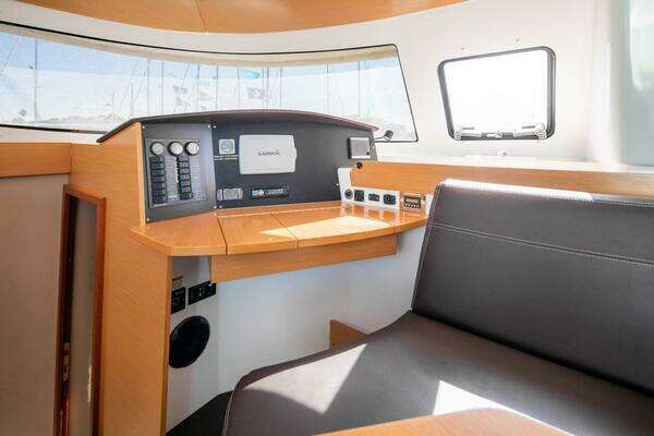 Fountaine Pajot  Yacht For Sale