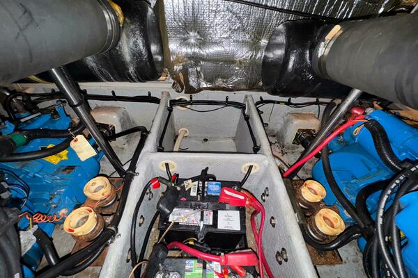 35ft Silverton Yacht For Sale