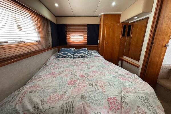 35ft Silverton Yacht For Sale