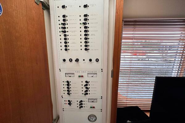 35ft Silverton Yacht For Sale