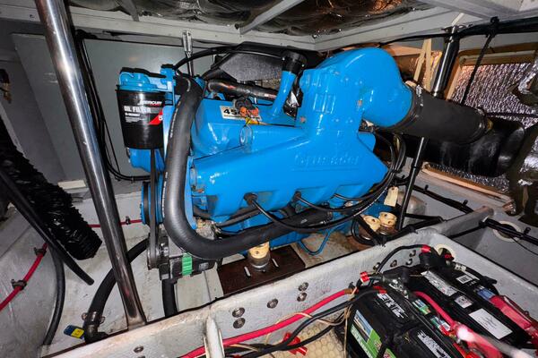 35ft Silverton Yacht For Sale