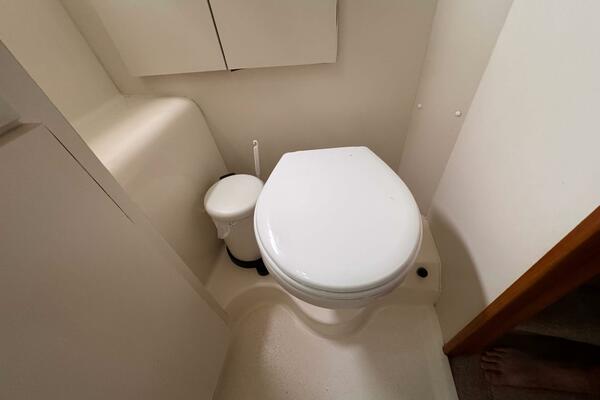 35ft Silverton Yacht For Sale