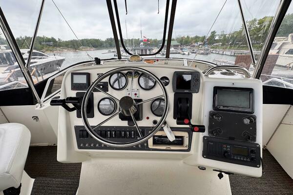 35ft Silverton Yacht For Sale