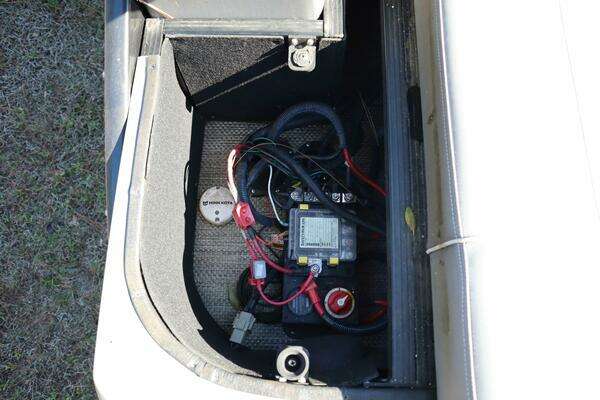 Photo of the 2021 Bennington RX25 Sport