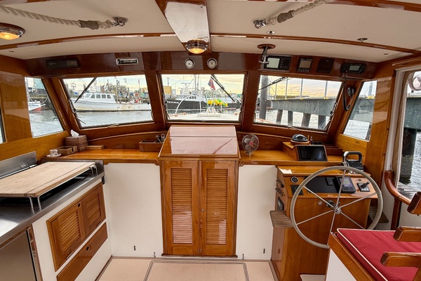 Double Shot 38ft John Williams Yacht For Sale