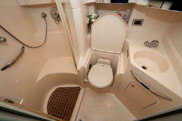 Had 2 Have It 38ft Sea Ray Yacht For Sale