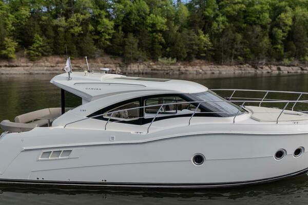 37ft Carver Yacht For Sale