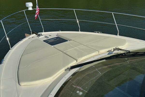 37ft Carver Yacht For Sale