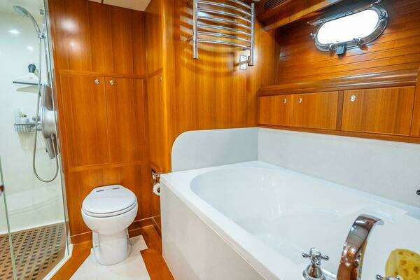 Nordhavn 76 Yacht For Sale