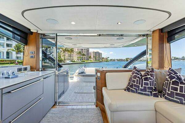 Princess V55 Yacht For Sale