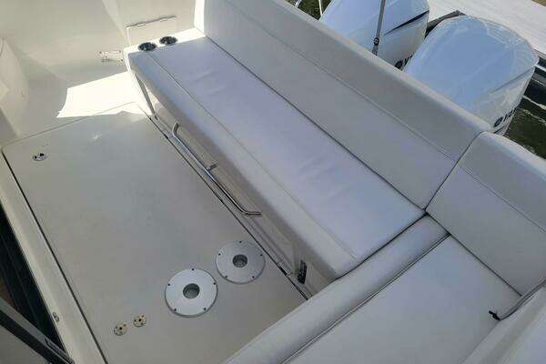Jeanneau NC1095 Yacht For Sale
