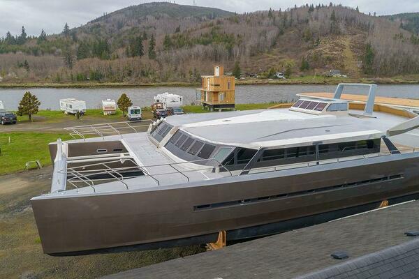 86ft Catamaran Yacht For Sale