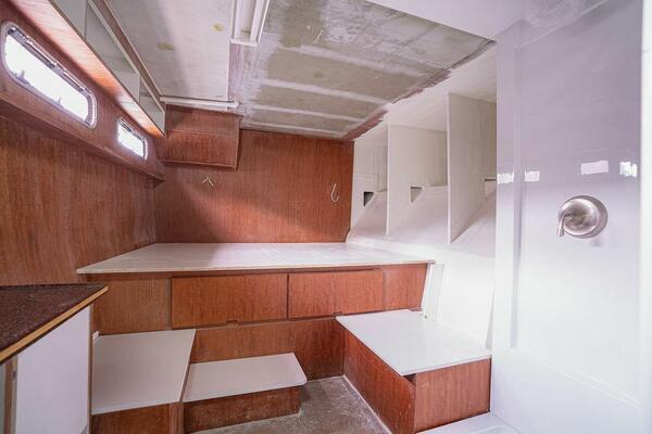 86ft Catamaran Yacht For Sale