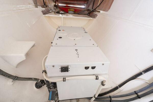 86ft Catamaran Yacht For Sale